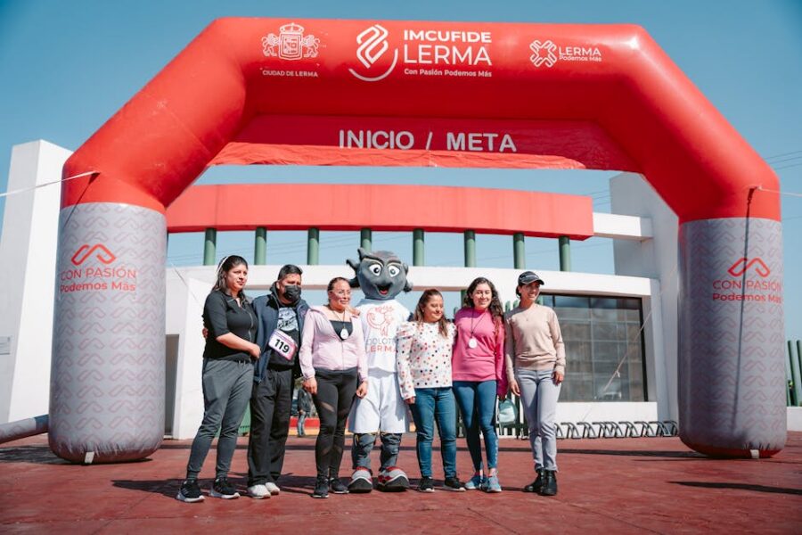 Explorando los Mitos Fundacionales de Tenochtitlán y su Conexión con los Dioses Aztecas
