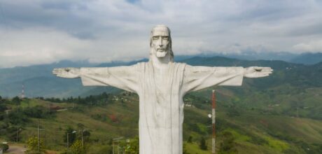 El Mito de la Creación del Mundo en la Mitología Azteca: Un Viaje a los Orígenes