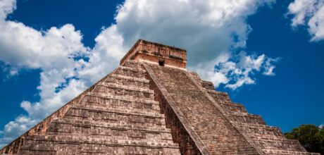 El Templo Mayor: Conexiones con las Deidades y el Culto Solar en la Cultura Azteca
