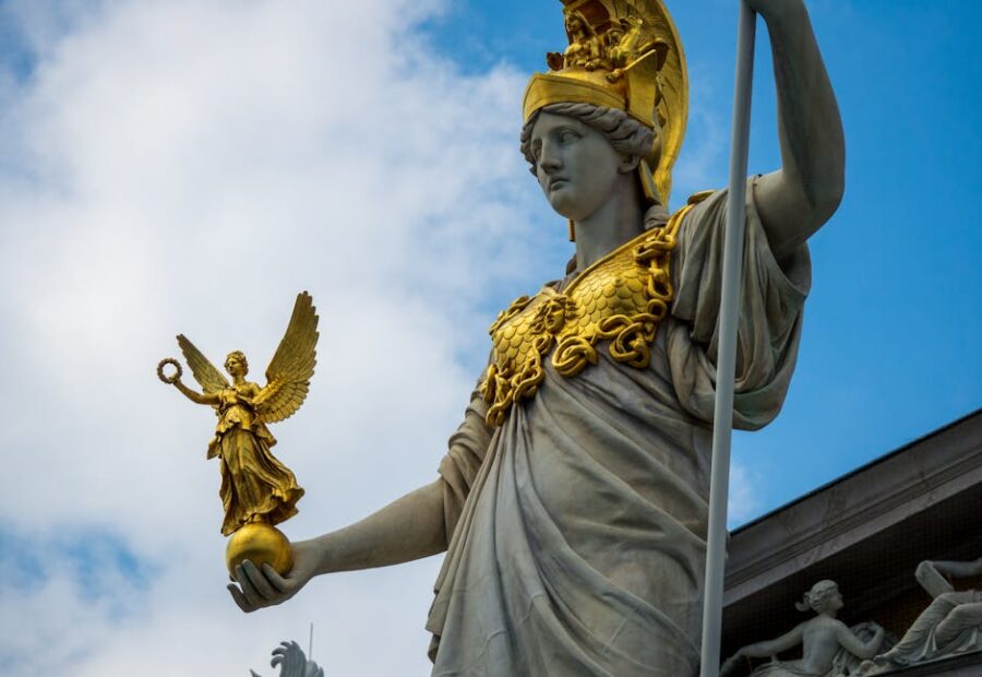 La Influencia de las Deidades en la Política del Imperio Azteca